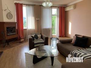 3-к квартира, на длительный срок, 104м2, 3/4 этаж