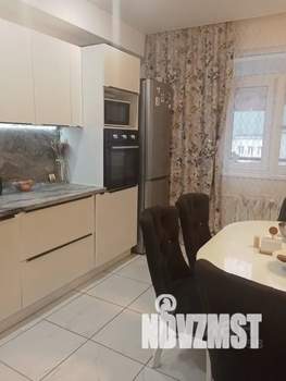 1-к квартира, посуточно, 40м2, 3/5 этаж