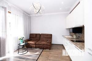 1-к квартира, посуточно, 49м2, 2/4 этаж