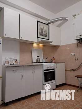 Студия квартира, посуточно, 28м2, 1/8 этаж