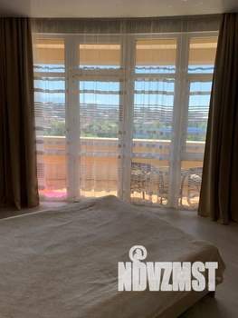 1-к квартира, посуточно, 64м2, 15/18 этаж