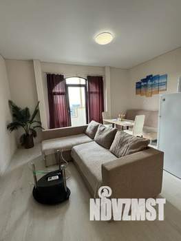 Студия квартира, посуточно, 35м2, 16/17 этаж