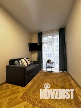 Студия квартира, посуточно, 39м2, 2/6 этаж