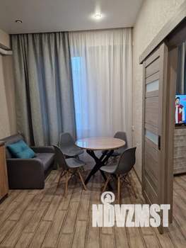 1-к квартира, посуточно, 37м2, 4/9 этаж