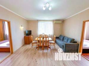 3-к квартира, посуточно, 55м2, 1/1 этаж