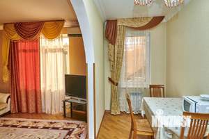 2-к квартира, посуточно, 65м2, 1/1 этаж