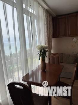 Студия квартира, посуточно, 32м2, 16/25 этаж