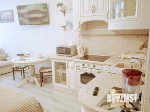 Студия квартира, посуточно, 32м2, 10/21 этаж