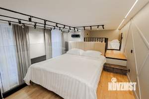 Студия квартира, посуточно, 42м2, 1/17 этаж