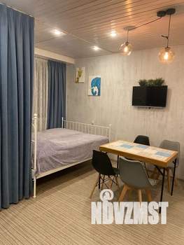 Студия квартира, посуточно, 30м2, 1/4 этаж