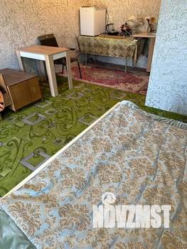Студия квартира, посуточно, 40м2, 1/3 этаж