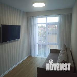 1-к квартира, посуточно, 40м2, 4/8 этаж