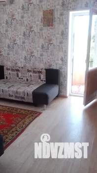 1-к квартира, посуточно, 40м2, 1/3 этаж