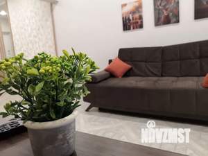 1-к квартира, посуточно, 35м2, 4/21 этаж