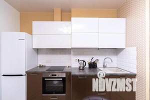 2-к квартира, посуточно, 45м2, 4/13 этаж