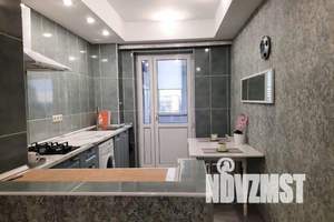 2-к квартира, посуточно, 45м2, 9/9 этаж