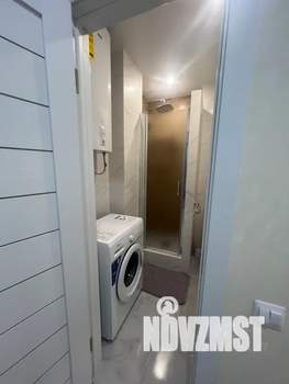 Студия квартира, посуточно, 30м2, 1/3 этаж