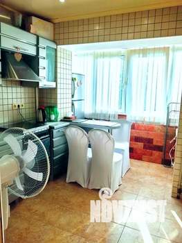 2-к квартира, посуточно, 40м2, 3/5 этаж