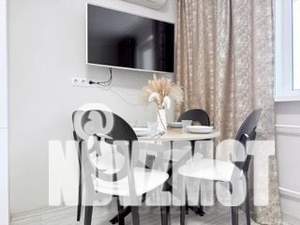 1-к квартира, посуточно, 42м2, 8/12 этаж