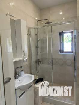 Студия квартира, посуточно, 25м2, 1/4 этаж