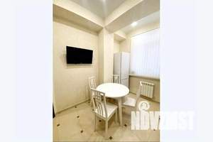1-к квартира, посуточно, 40м2, 1/8 этаж