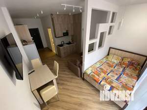 Студия квартира, посуточно, 29м2, 1/5 этаж