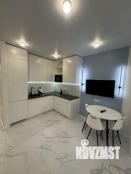 Студия квартира, посуточно, 34м2, 14/20 этаж