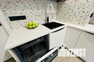 2-к квартира, посуточно, 45м2, 2/18 этаж