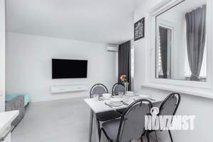 Студия квартира, посуточно, 30м2, 1/12 этаж