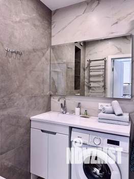 1-к квартира, посуточно, 34м2, 8/18 этаж