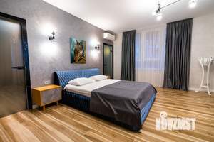 2-к квартира, посуточно, 125м2, 1/1 этаж