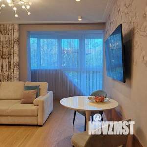 2-к квартира, посуточно, 45м2, 1/1 этаж