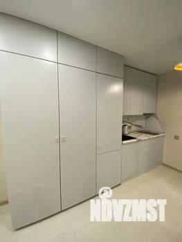 Студия квартира, посуточно, 35м2, 6/22 этаж