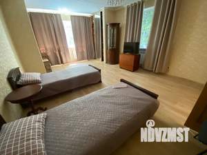 2-к квартира, посуточно, 60м2, 1/5 этаж