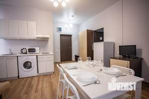 2-к квартира, посуточно, 60м2, 1/1 этаж