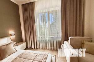 1-к квартира, посуточно, 37м2, -1/4 этаж