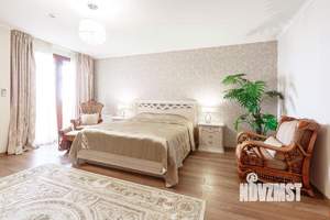 4-к квартира, посуточно, 230м2, 1/1 этаж