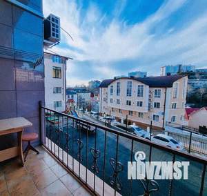 Студия квартира, посуточно, 35м2, 1/8 этаж