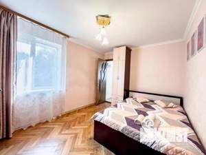 2-к квартира, посуточно, 40м2, 1/1 этаж