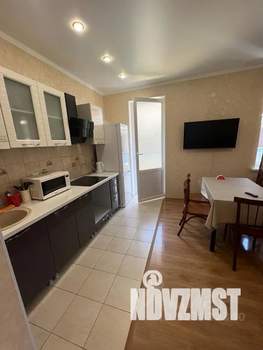 1-к квартира, посуточно, 42м2, 3/5 этаж