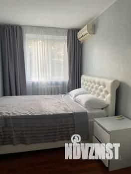 3-к квартира, посуточно, 54м2, 2/5 этаж