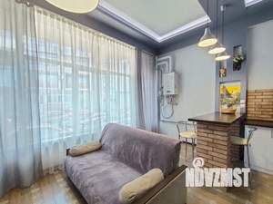 Студия квартира, посуточно, 34м2, 1/5 этаж