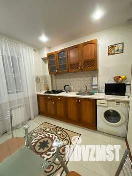 1-к квартира, посуточно, 35м2, 4/10 этаж