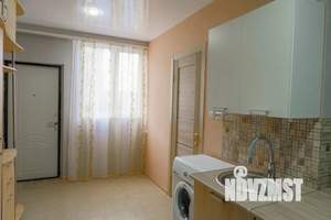 Студия квартира, посуточно, 31м2, 1/3 этаж