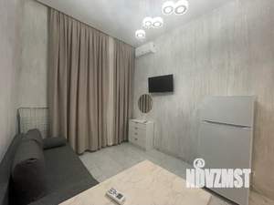Студия квартира, посуточно, 25м2, 1/17 этаж