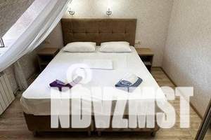 1-к квартира, посуточно, 37м2, 3/3 этаж