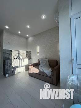 Студия квартира, посуточно, 18м2, 13/20 этаж