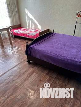 Студия квартира, посуточно, 35м2, 1/3 этаж