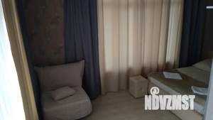 Студия квартира, посуточно, 40м2, 1/5 этаж