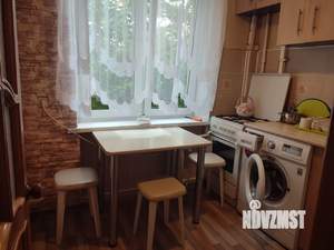 3-к квартира, посуточно, 52м2, 3/4 этаж
